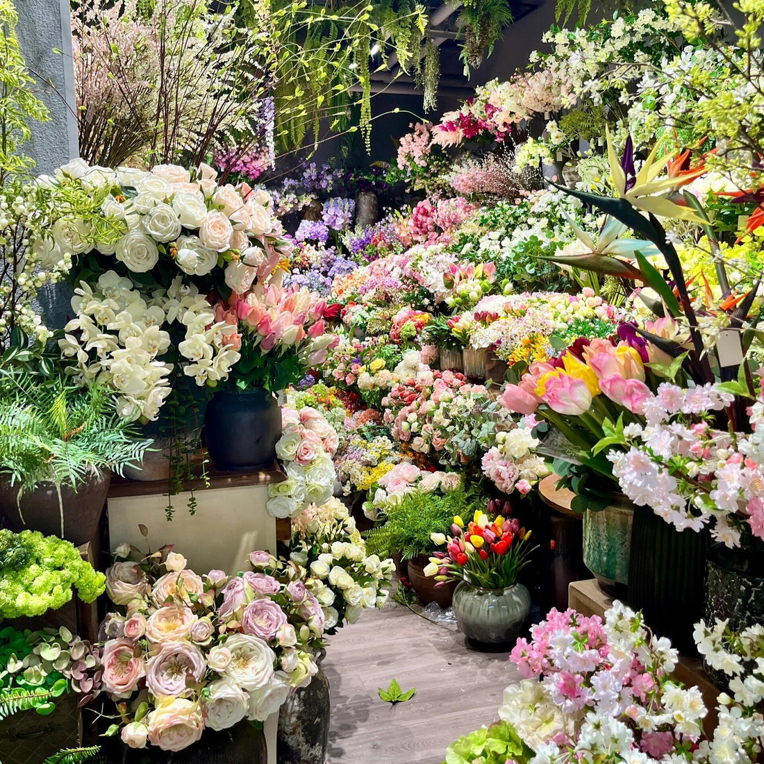 Exploring China’s Faux Flower Market: Trends in Artificial Flowers & Christmas Décor