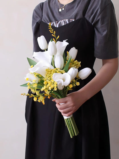 Artificial Calla Lily & Baby’s Breath Wedding Bouquet – 15.7" White & Yellow Bridal Flowers with Green Leaf Accents, Hand-Tied with Satin Ribbon